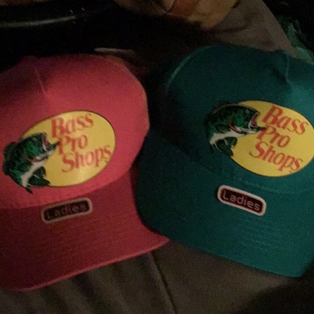 NWT bass pro shop ladies hat
